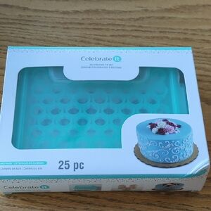 Celebrate It Turquoise Decorating Tip Set